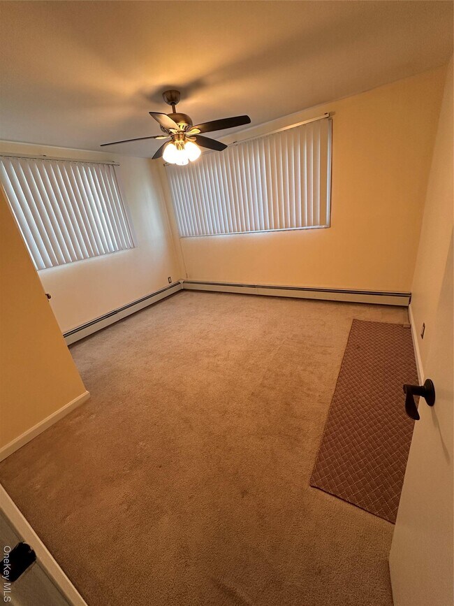 Building Photo - 2480 Fir Ct