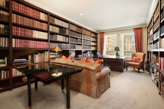 Building Photo - 781 5th Ave