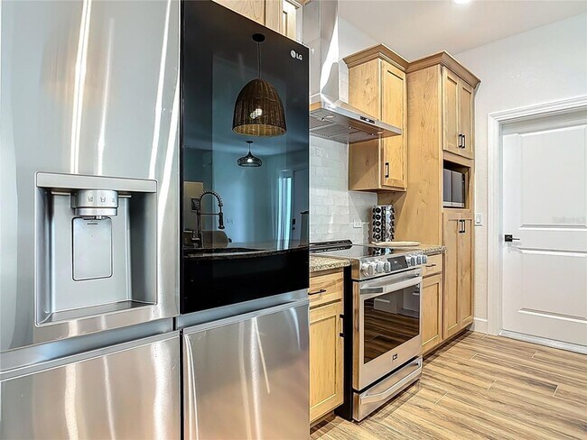 Building Photo - 26 Medalist Way