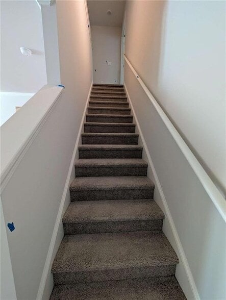 Building Photo - 2465 Poppy Ct