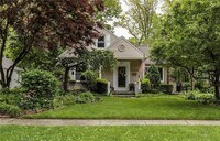 Building Photo - Storybook Bungalow with Beautiful Grounds