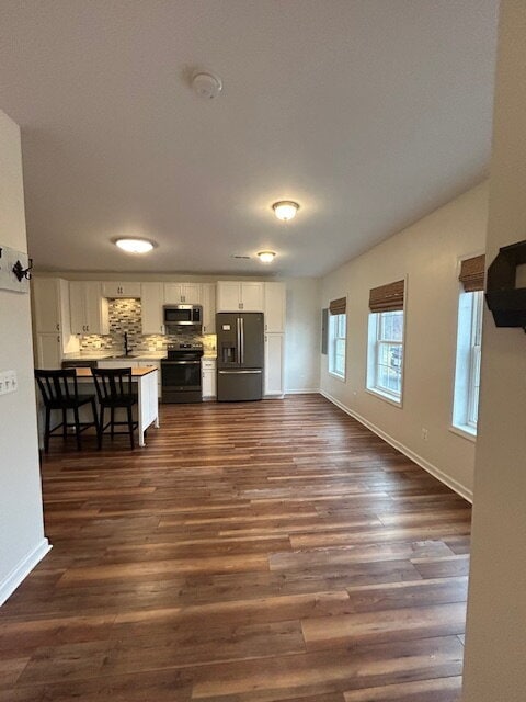 Building Photo - Free Application Fee — Refunded Upon Approval Through August 31! Available 10/1/2026 Stylish 3-Be...