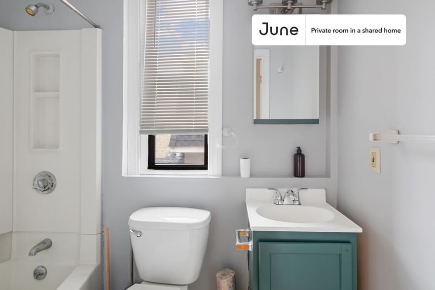 Building Photo - Room in Shared 4 bed/2 bath home