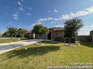 Building Photo - 2118 Silver Maple