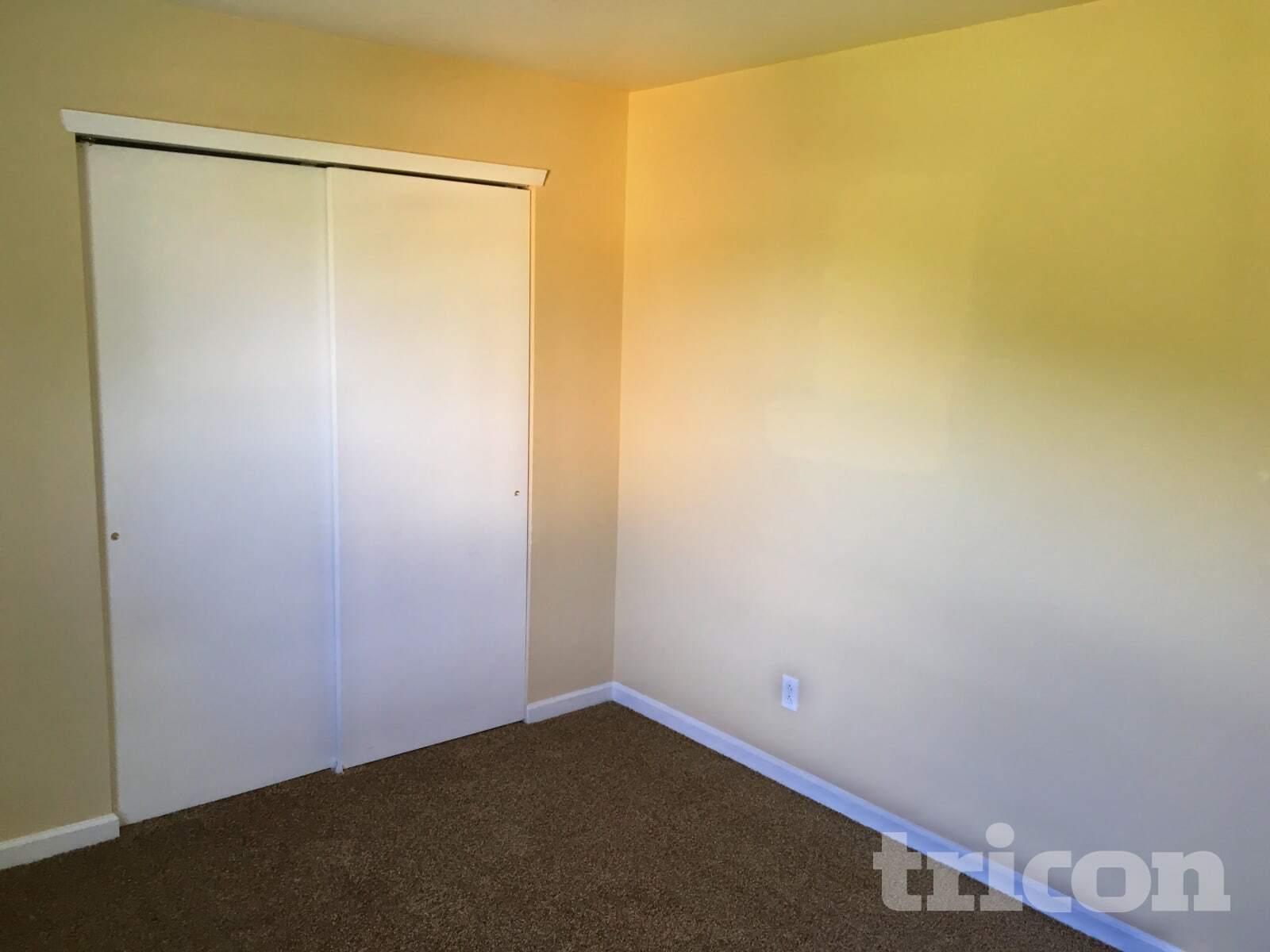 Building Photo - 1829 Oakdale Green Dr