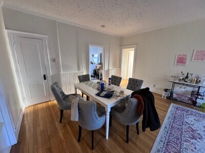 Building Photo - 10 Alton Ct