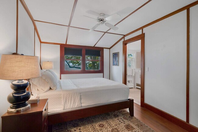 Building Photo - 912 Peconic Bay Blvd