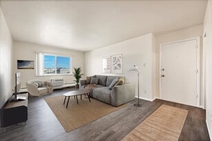 Building Photo - Del Mar Garden Apartments