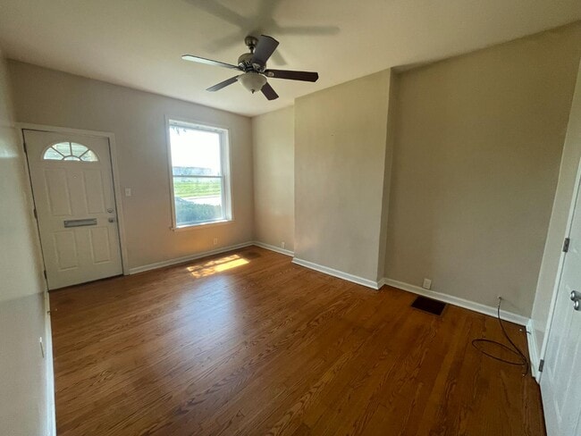 Building Photo - 4955 Arsenal St