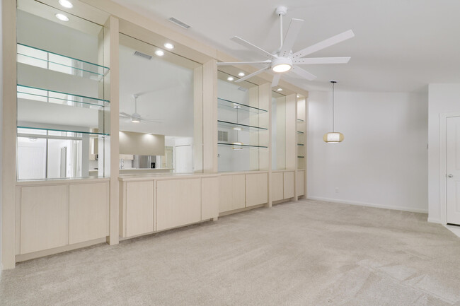 Building Photo - 11301 Myrtle Oak Ct