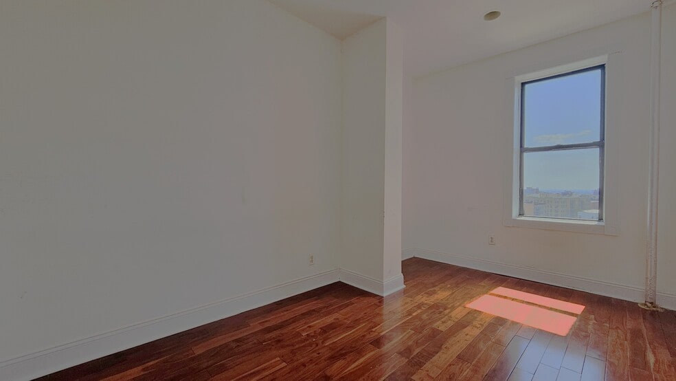 Building Photo - 20 Magaw Pl