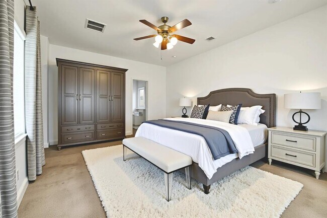 Building Photo - 9415 Herons Grove Ln