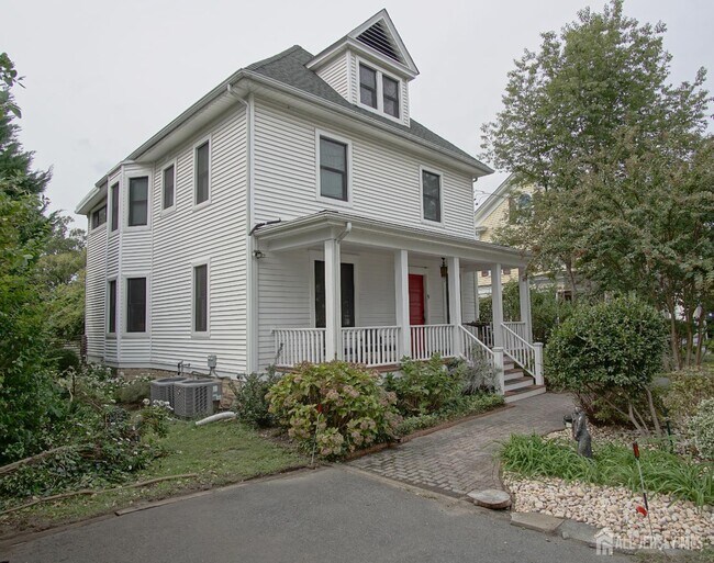 Primary Photo - 9 Academy St