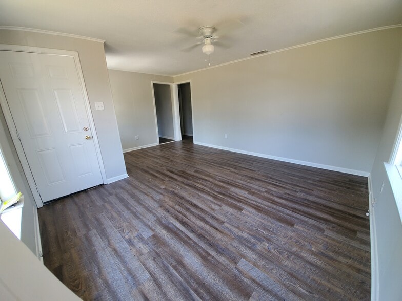 Building Photo - 8240 TX-154