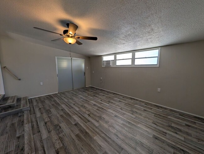 Building Photo - 18911 Panther Ps