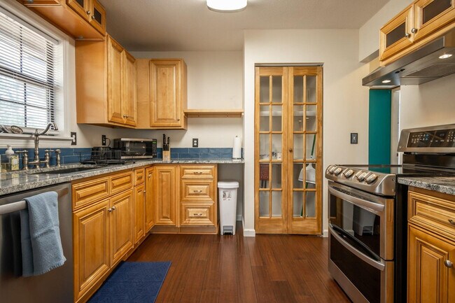 Building Photo - 157 Beaverdam Creek Rd