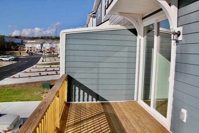 Building Photo - 464 Blair Rd