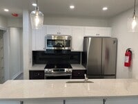 Building Photo - 41 Bridge St