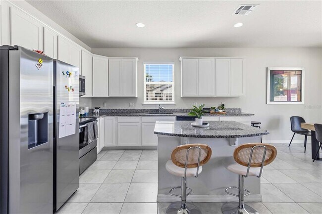 Building Photo - 17241 Goldcrest Loop