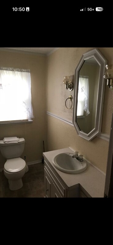 Building Photo - 799 S Franklin St