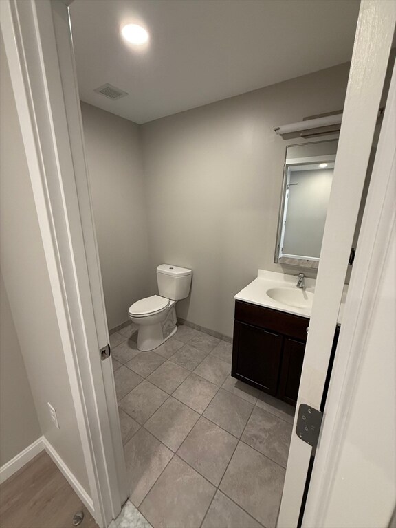 Building Photo - 6 Chatham St