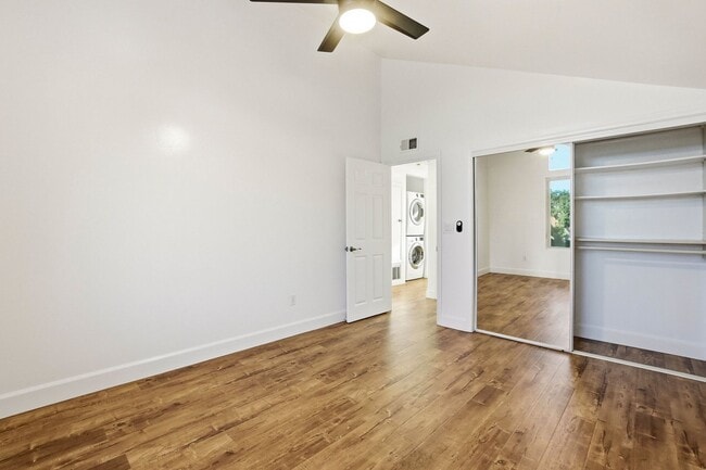 Building Photo - Fully Renovated Home in University City!