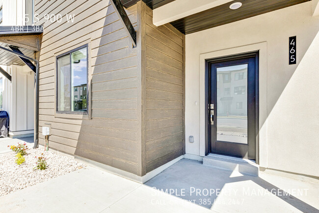 Building Photo - 465 S 900 W