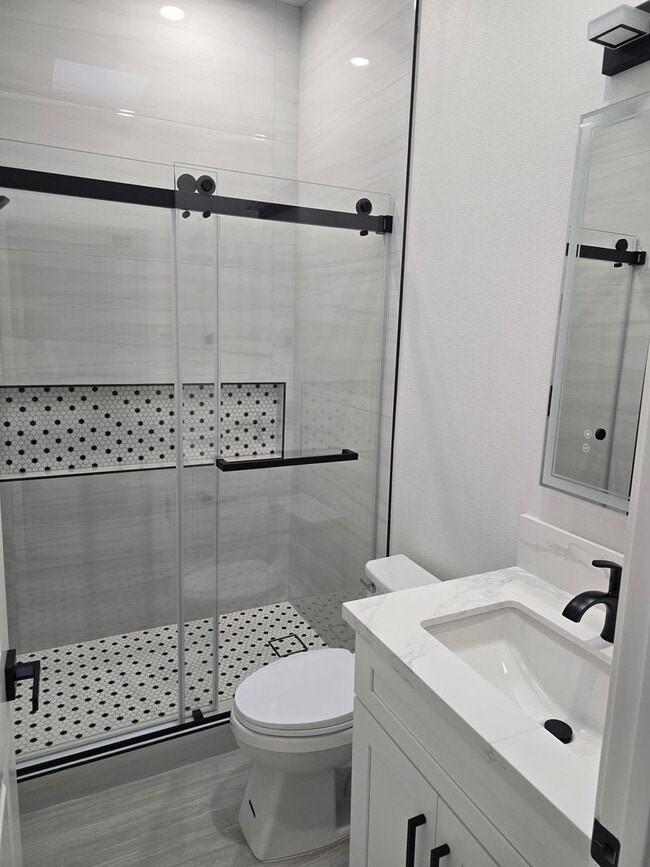 Building Photo - Beautiful cozy home in Garden Grove