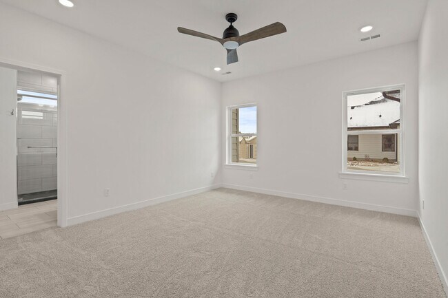 Building Photo - 6321 Murano Way