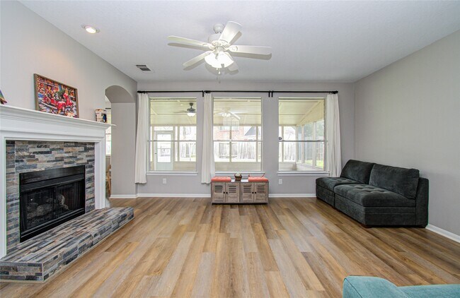 Building Photo - 6522 Everhill Cir