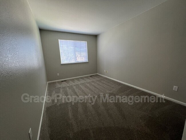 Building Photo - 10580 Garfield St
