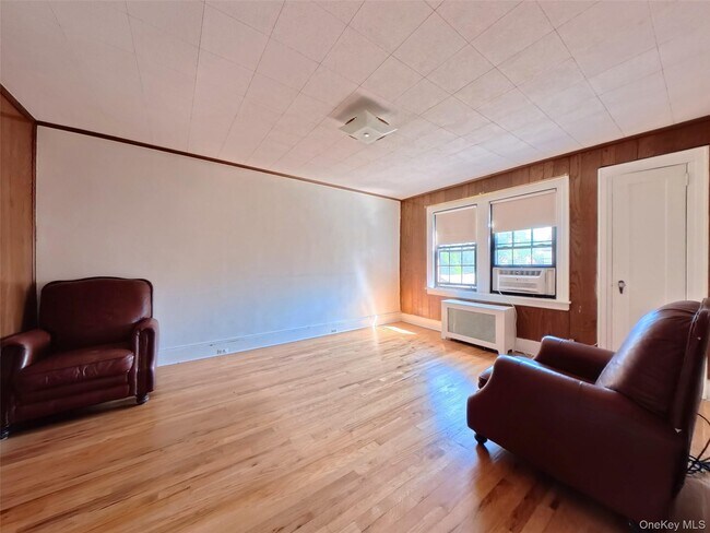 Building Photo - 398 Bauer Pl