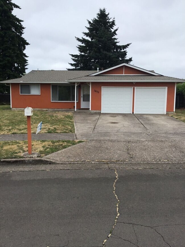 Primary Photo - Large 2 bed 1 Bath