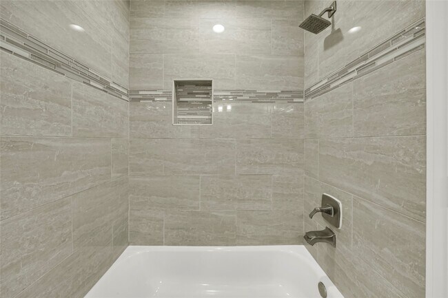 Building Photo - 4732 Carmen St