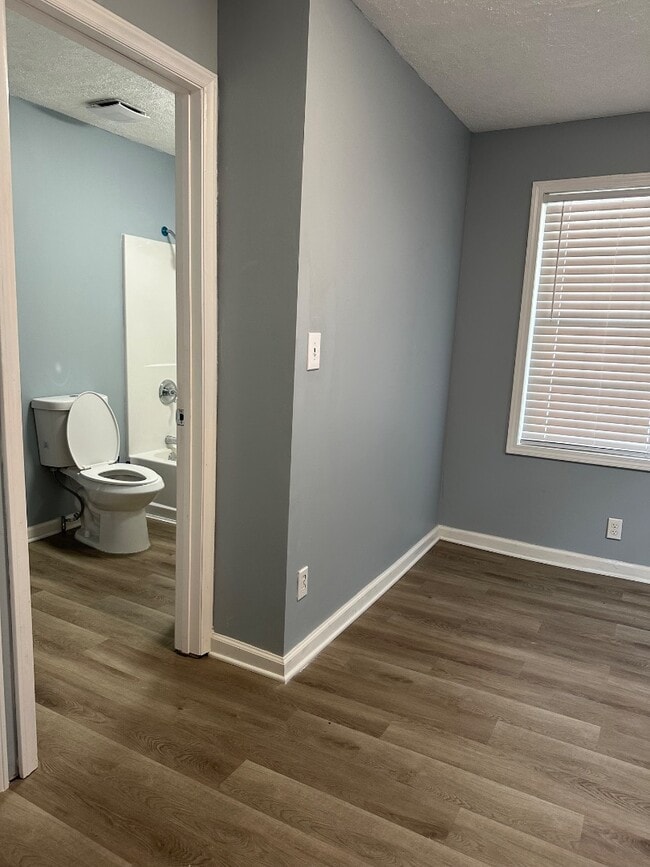 Building Photo - 2112 Steadman St