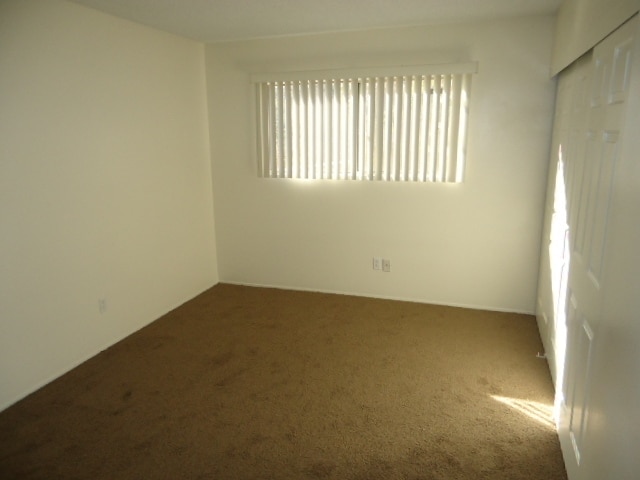 Building Photo - 3 Bedroom - 2 Bathroom Single Story Home i...