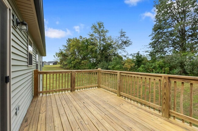 Building Photo - Charming 3 Bedroom, 2 Bathroom Home in Jac...