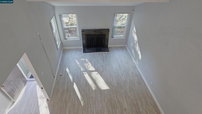 Building Photo - 347 Scottsdale Rd