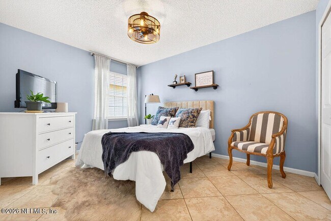 Building Photo - 3534 Millcrest Dr