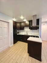 Building Photo - 317 Gull St
