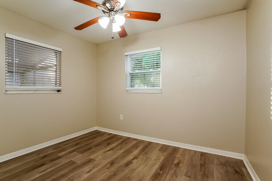 Building Photo - 2914 Lafayette St