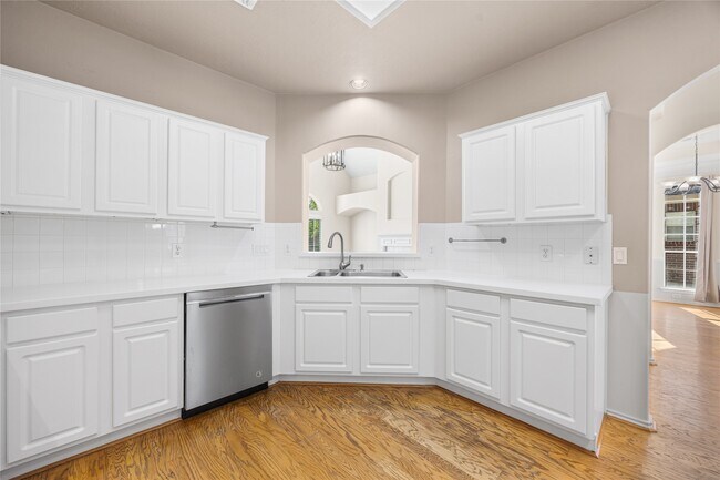 Building Photo - 12347 Shadowvista Dr