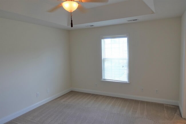 Building Photo - 28 Tigris Way