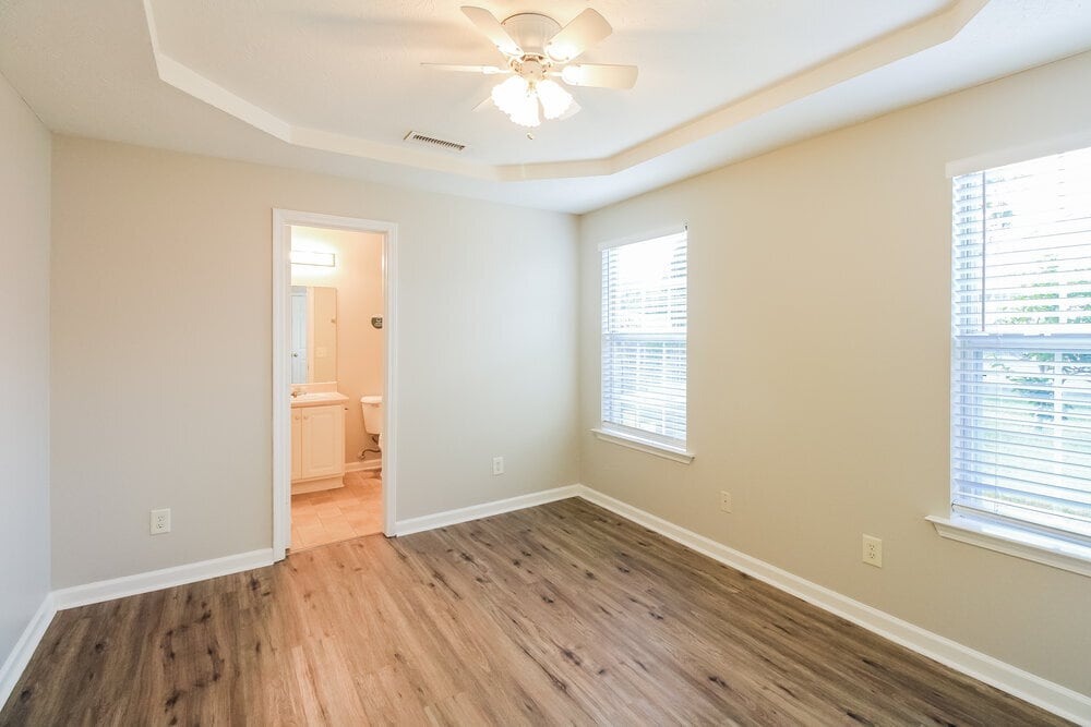 Building Photo - 720 Dellwood Dr