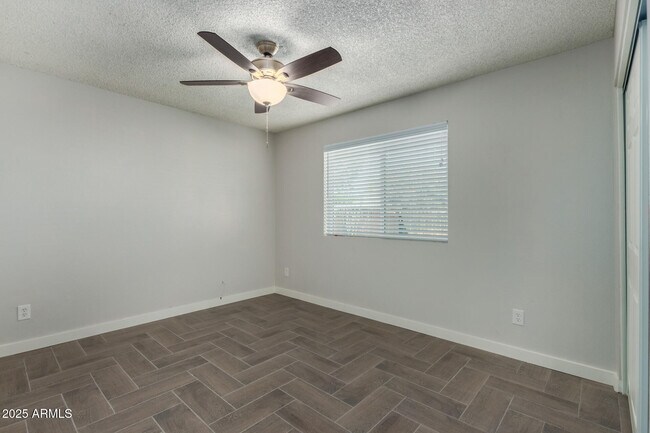 Building Photo - 1308 S Polly Ann Dr
