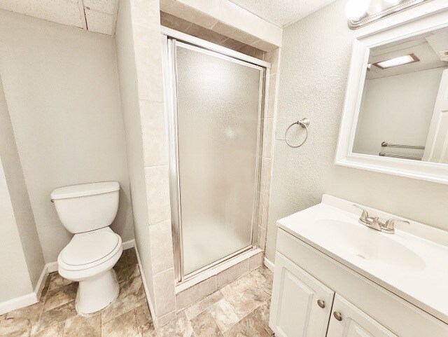 Building Photo - 6006 E 96th St