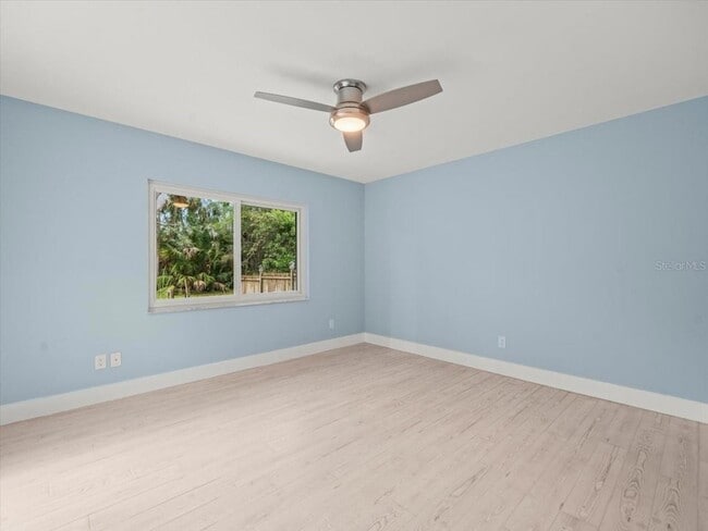 Building Photo - 11815 W Waterway Dr