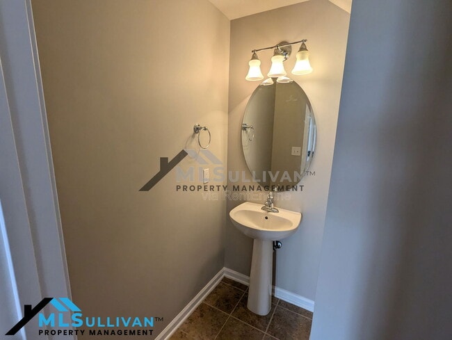 Building Photo - 8219 Saltwood Pl