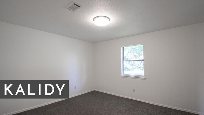 Building Photo - 12809 Buckboard Rd