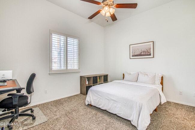Building Photo - 7517 Red Cedar Dr